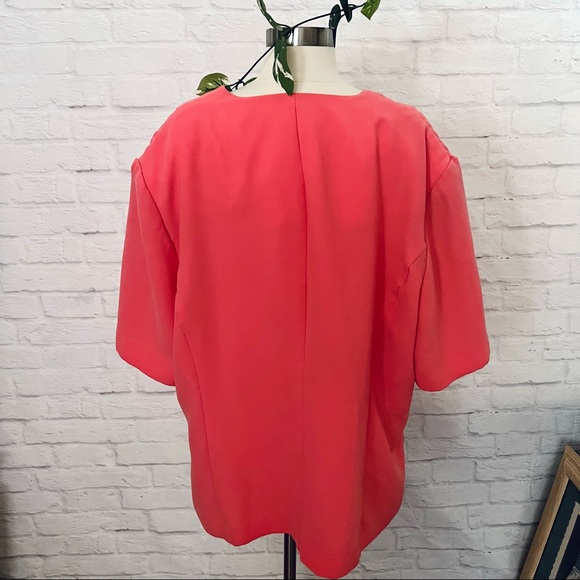 Short Sleeved Coral Blazer - Picture 6 of 14